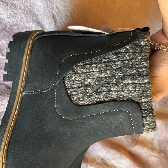 St Johns Bay Women's Black Knit Ankle Boots Memory Foam Comfort Size 7.5 Medium - Picture 6 of 8